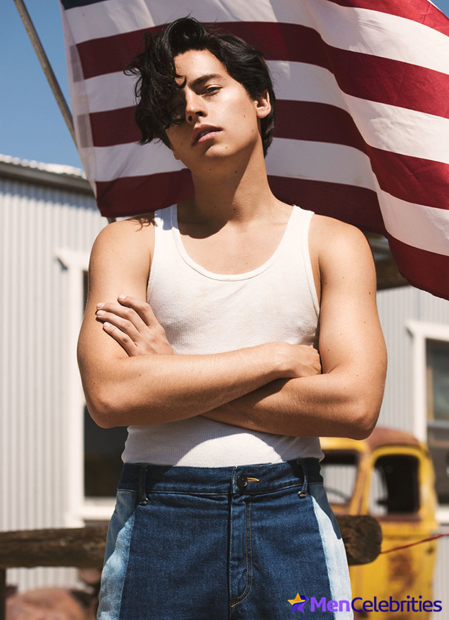 Cole Sprouse Huge Bulge And Underwear Photos Men Celebrities 15540 Hot Sex Picture