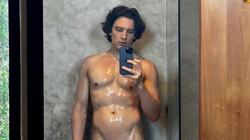 Free Hot Selfie From Naked Cody Fern The Gay Gay