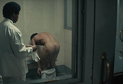 Zac Efron nude gay scenes