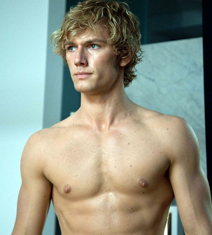 Alex Pettyfer hacked icloud scandal