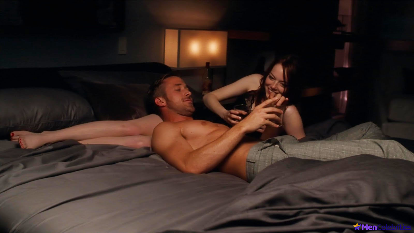 Ryan Gosling nude and sex movie scenes.