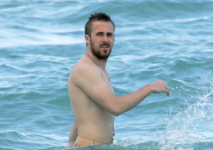 Ryan Gosling beach photos