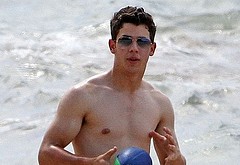 Nick Jonas nude