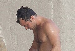 Jude Law oops