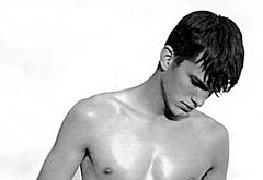 Ashton Kutcher sexy