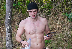 Robert Pattinson ass