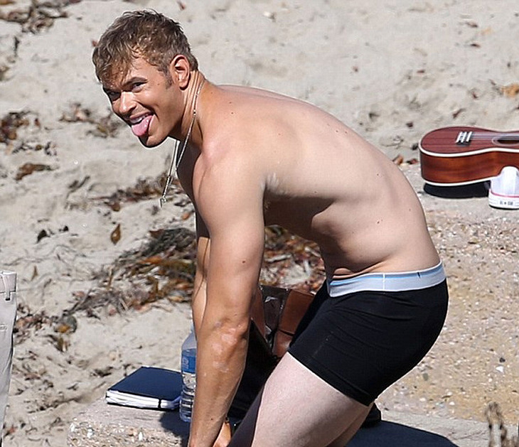 Kellan Lutz underwear