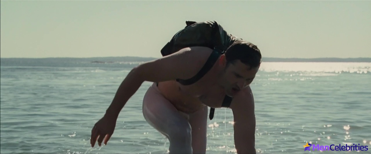 Eric Bana nude movie scenes.
