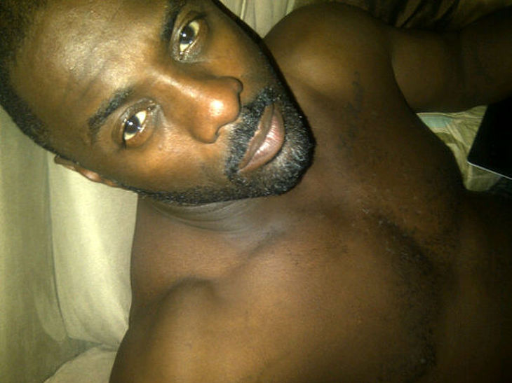 Idris Elba leaked nude gay selfie