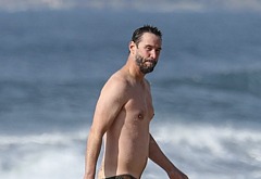 Keanu Reeves nudity