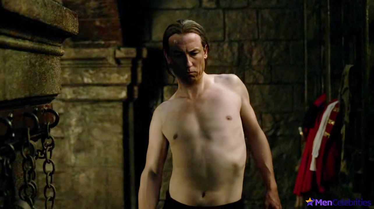 Tobias Menzies frontal nude and gay sex scenes.
