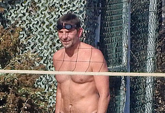 Bradley Cooper nude penis