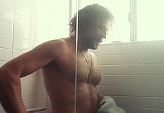Bradley Cooper nude shower