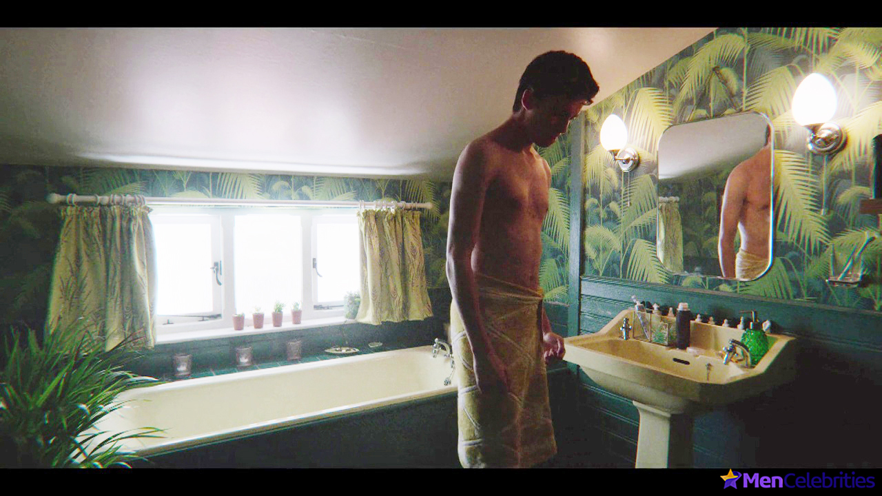 Asa Butterfield nude & jerk off movie scenes.
