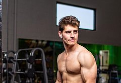 Gregg Sulkin muscle body
