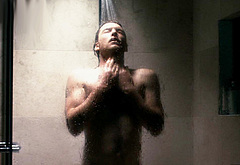 Sam Worthington naked shower pics