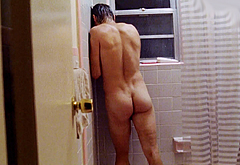 Jeremy Renner naked movie scenes