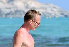 Paul Bettany cock naked