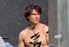 Tom Cruise nudes