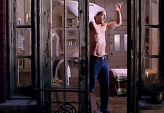 Tobey Maguire naked movie scenes