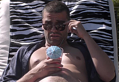 Oscar Isaac shirtless video