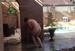 Josh Brolin wet butt