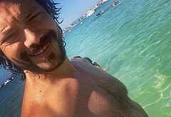 Alvaro Morte nude selfies