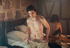 Jaime Lorente nude movie scenes