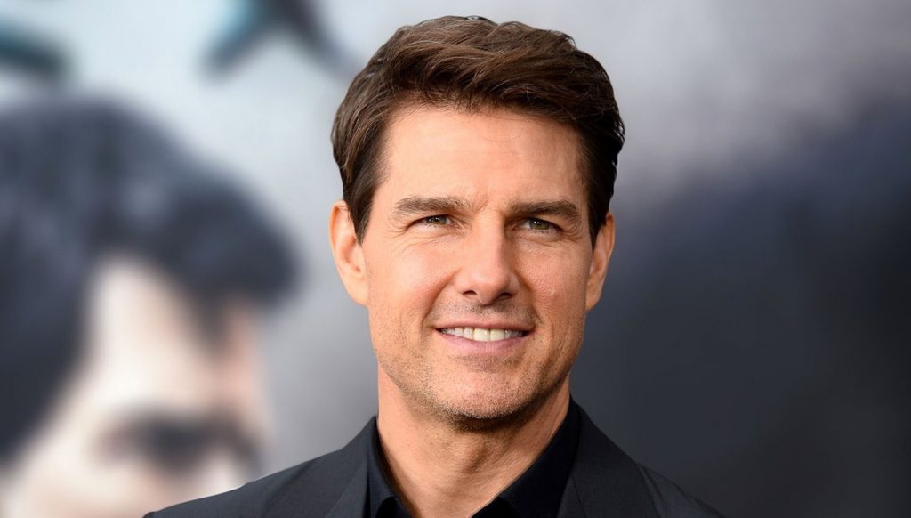 Tom Cruise Flashing His Cock And Wild Sex Scenes Collection - Men Celebrities Site