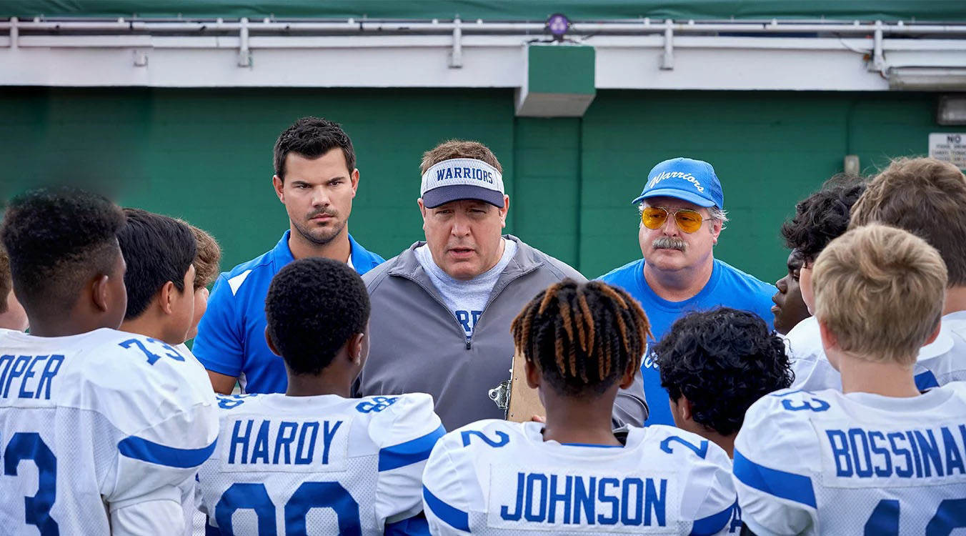 Two hunks Taylor Lautner and Kevin James in the new Home Team movie!