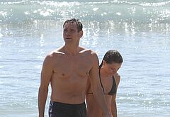 Jim Carrey beach photos