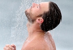 Scott Eastwood shower