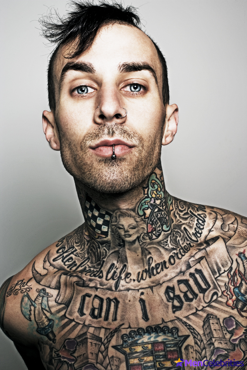 Travis Barker shirtless and sexy photos.
