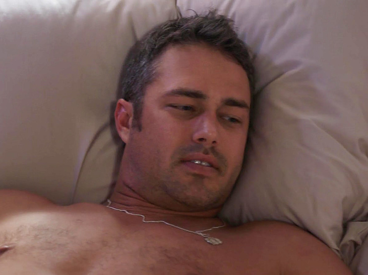 Taylor Kinney naked in movie