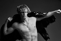 Cody Simpson cock photos