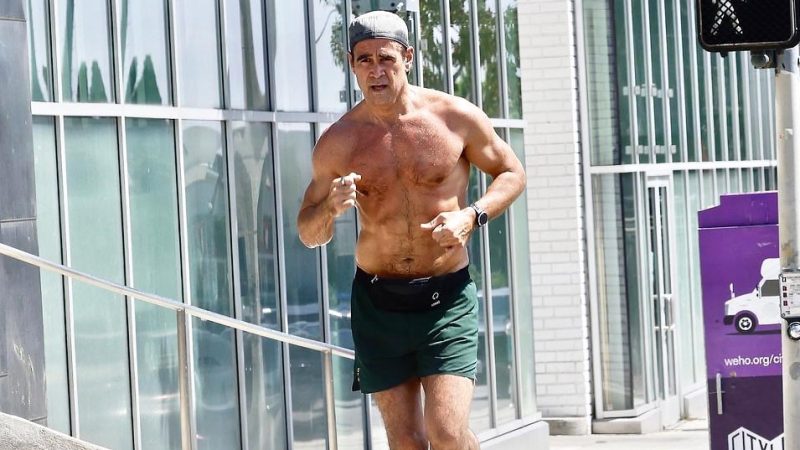Colin Farrell running half naked in Los Angeles