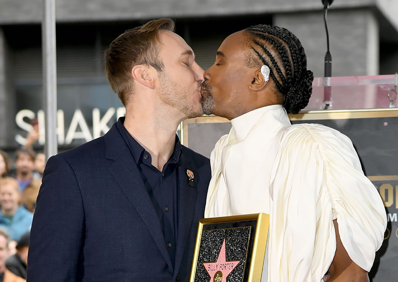 Billy Porter gives her husband a hot kiss on Hollywood Walk of Fame