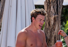 Will Poulter shirtless beach pics