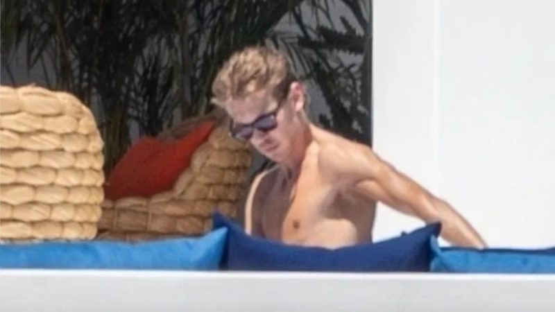 Austin Butler has fun in Mexico with his girlfriend
