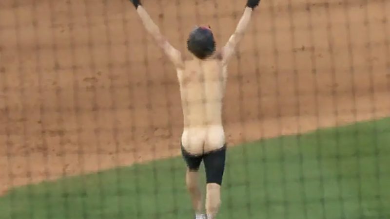 Streaker shocks audience with his naked bum during baseball game