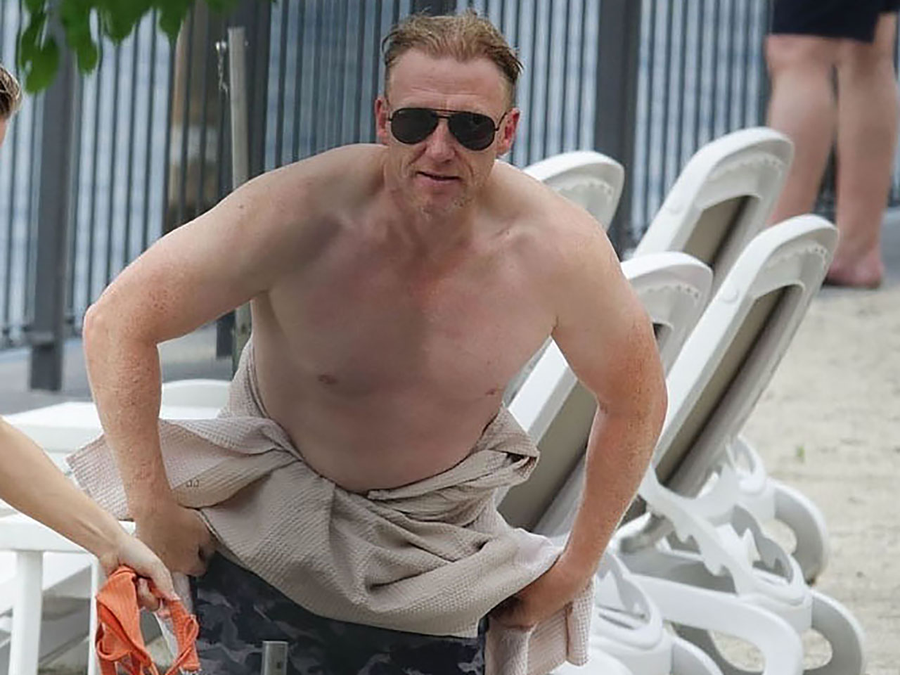 Kevin McKidd caught changing trunks image