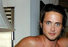 Justin Chatwin shirtless