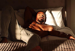 Laz Alonso penis