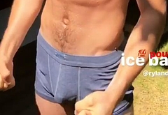 Ross Lynch cock bulge