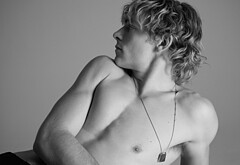 Ross Lynch shirtless