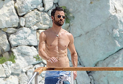 Justin Theroux dick bulge