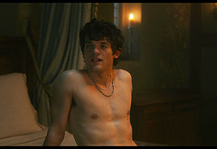 Edward Bluemel sexy