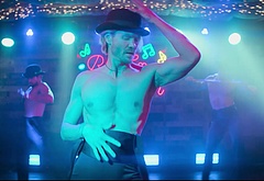 Chad Michael Murray bulge