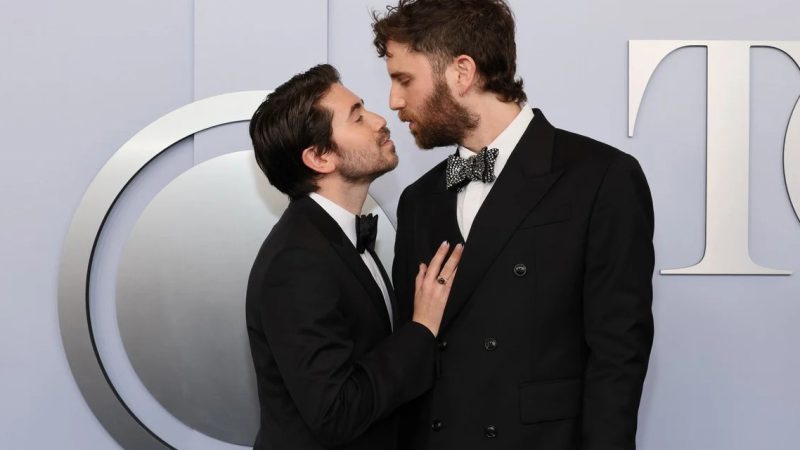 Ben Platt and Noah Galvin’s PDA Moment at the Tony Awards