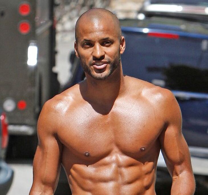 Ricky Whittle penis size